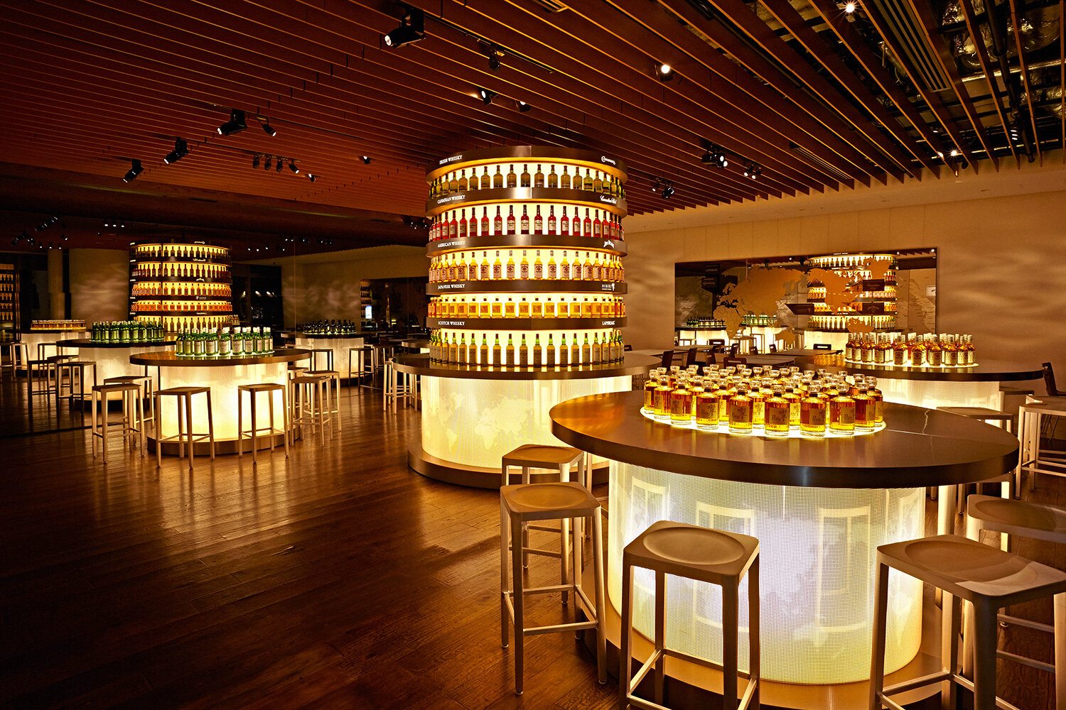 WHISKY HILLS 2014