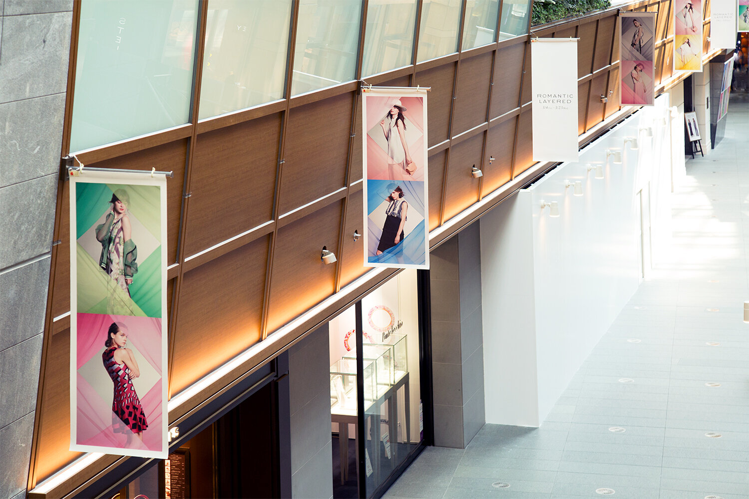 ROMANTIC LAYERED IN ROPPONGI HILLS
