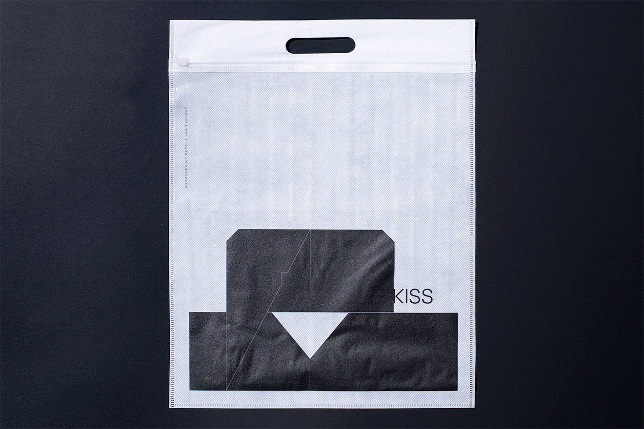 BLACK AND BLOCK